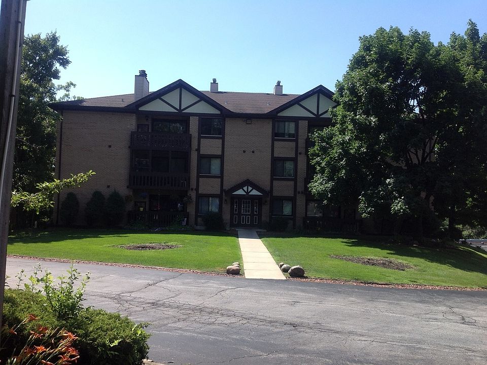 1st image of 6015 Lakeside Pl APT 202A