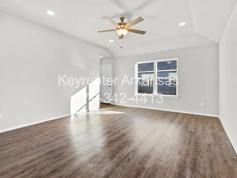 846 E Sparrow Cir — Photo 6