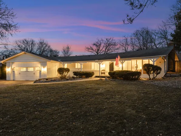 423 White Oak Dr, West Saint Paul, MN 55118