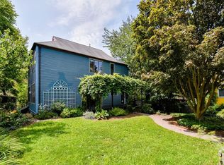 102 Raymond St, Cambridge, MA 02140