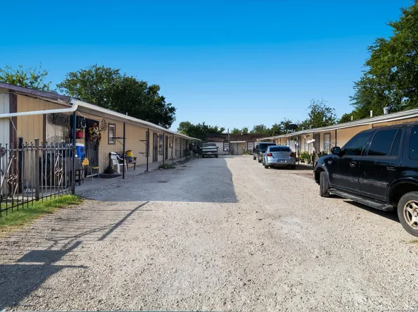 3620 Rivas St, San Antonio, TX 78228