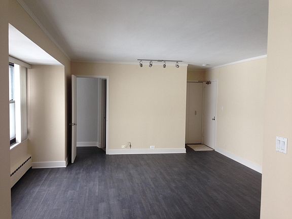 4th image of 3420 N Lake Shore Dr APT 15O