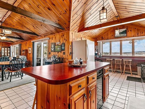 5th image of 210 South Shore Road