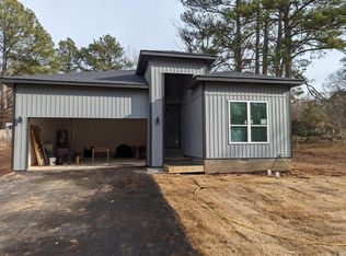 2911 Sharon Rd, Benton, AR 72015
