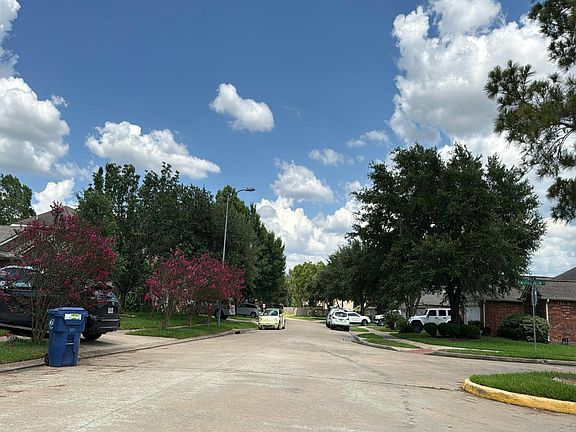 4th image of 21734 Manor Court Dr
