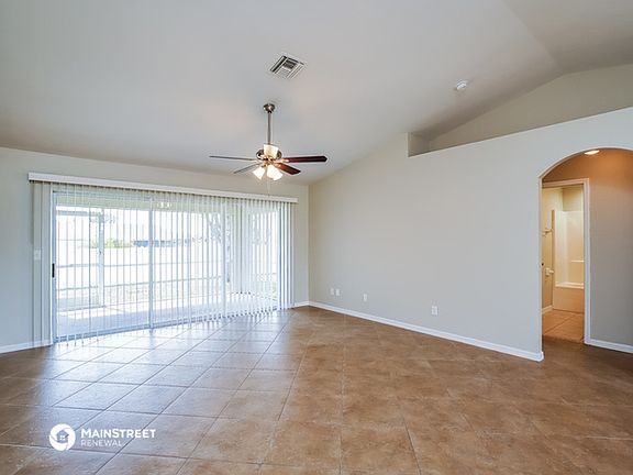 5th image of 314 NE 10th Ter