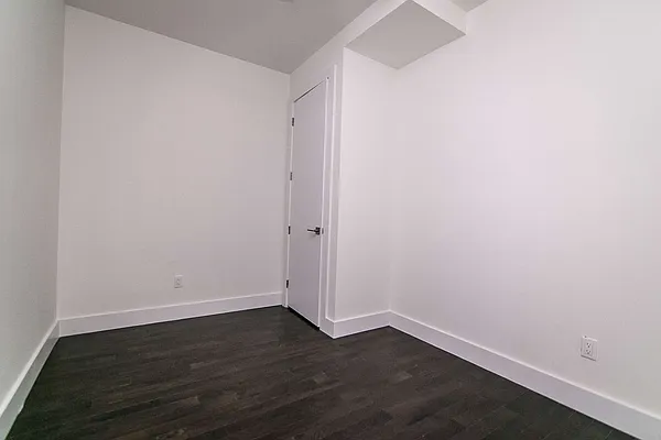 Rented by Nooklyn NYC LLC | media 24