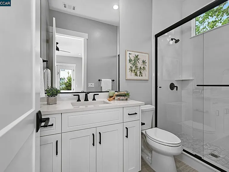 226 Akabane Ln — Photo 19