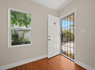 97 S Grand Oaks Ave, Pasadena, CA 91107