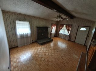 15864 W 850th Rd, Tahlequah, OK 74464