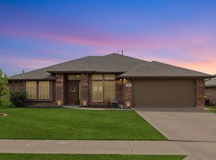 602 Wheat Valley Blvd, Venus, TX 76084