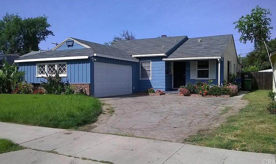 2nd image of 5841 Saloma Ave