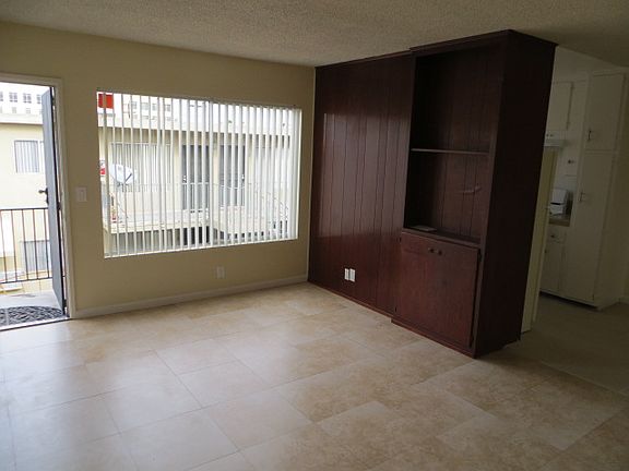 3rd image of 3821 39th St APT 7