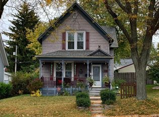 218 S 7th Ave, West Bend, WI 53095