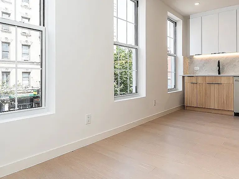 157 Havemeyer St #3 — Photo 2