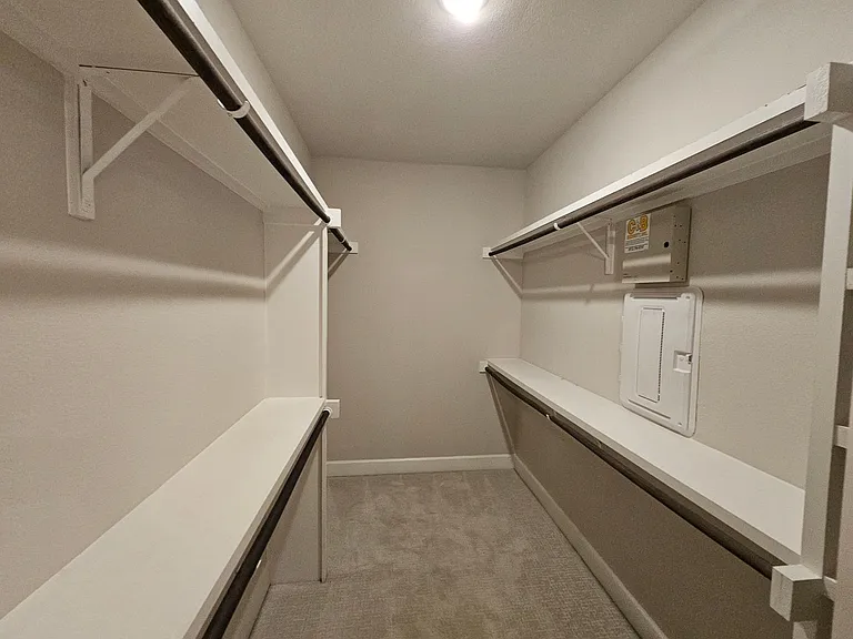 8045 Emerald Rock Dr — Photo 24