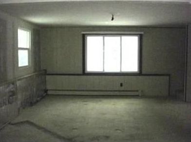 4th image of 2610 Woodridge Ln