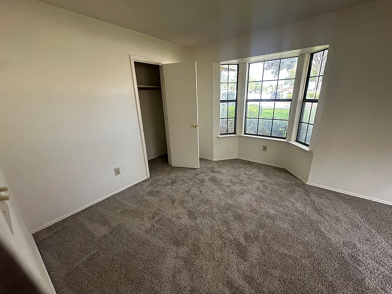 Canyon Cir — Photo 22