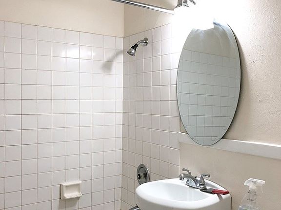 4th image of 409 10th Ave E APT 203