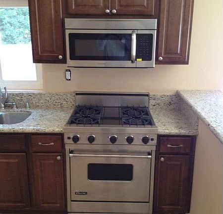 2nd image of 507 Robin Hill Ln