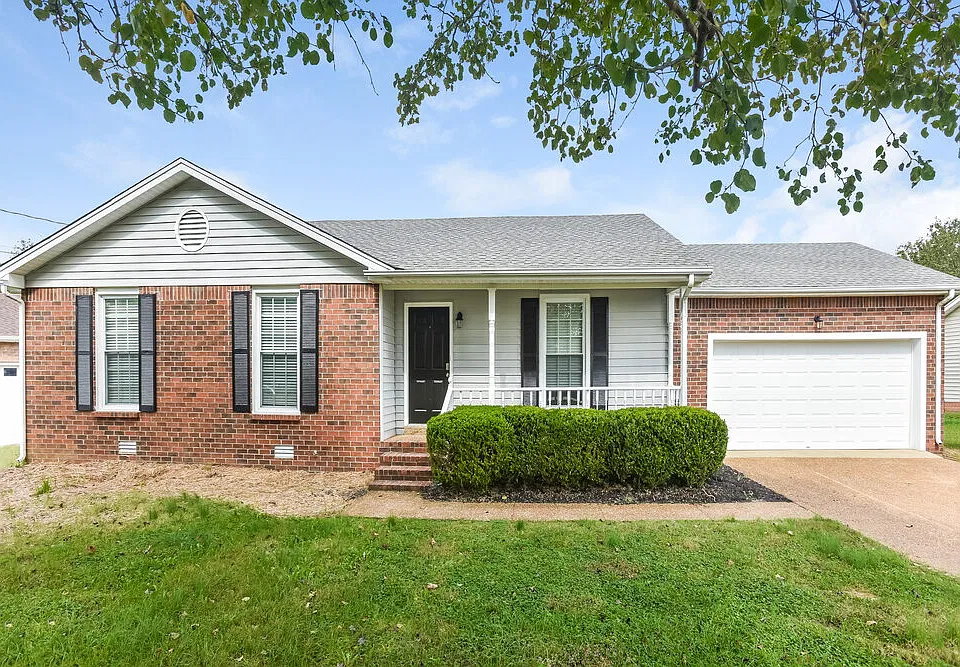 3004 W Towne Village Ct