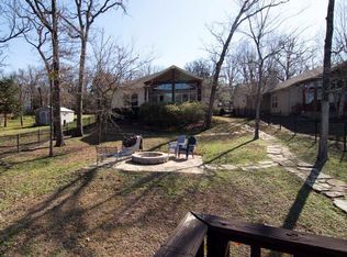 240 Commander Dr, Gun Barrel City, TX 75156