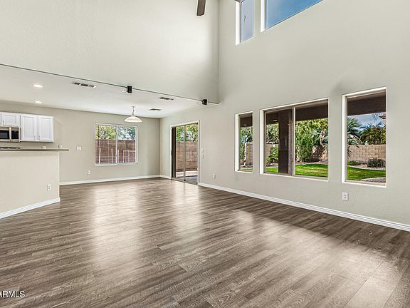 3rd image of 1932 E Ebony Place