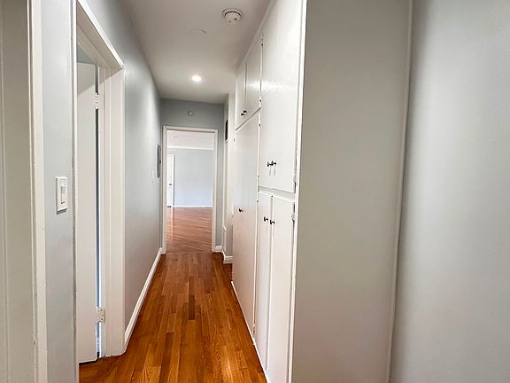 5th image of 6153 Lexington Ave APT 15