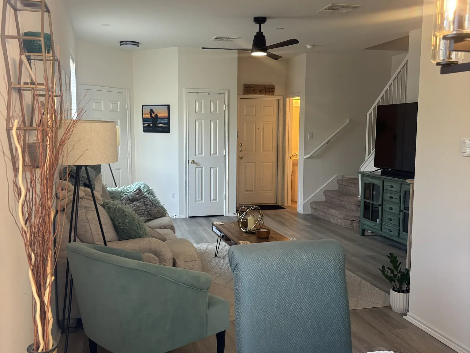 2 bed, 2.5 bath, 1334 sqft, $2,500 — Photo 4