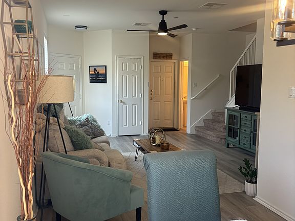 4th image of 9201 Brodie Ln
