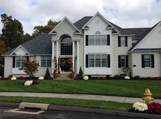 54 Avalon Pl, Feeding Hills, MA 01030