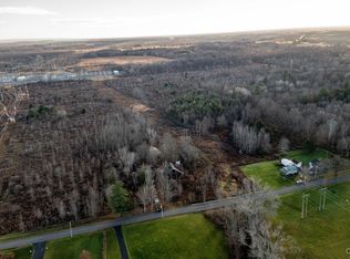 8790 Van Hoesen Rd #3, Clay, NY 13041