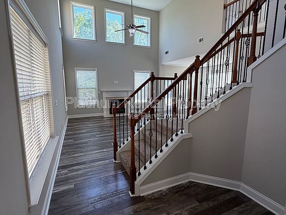 5th image of 5555 Falls Landing Dr