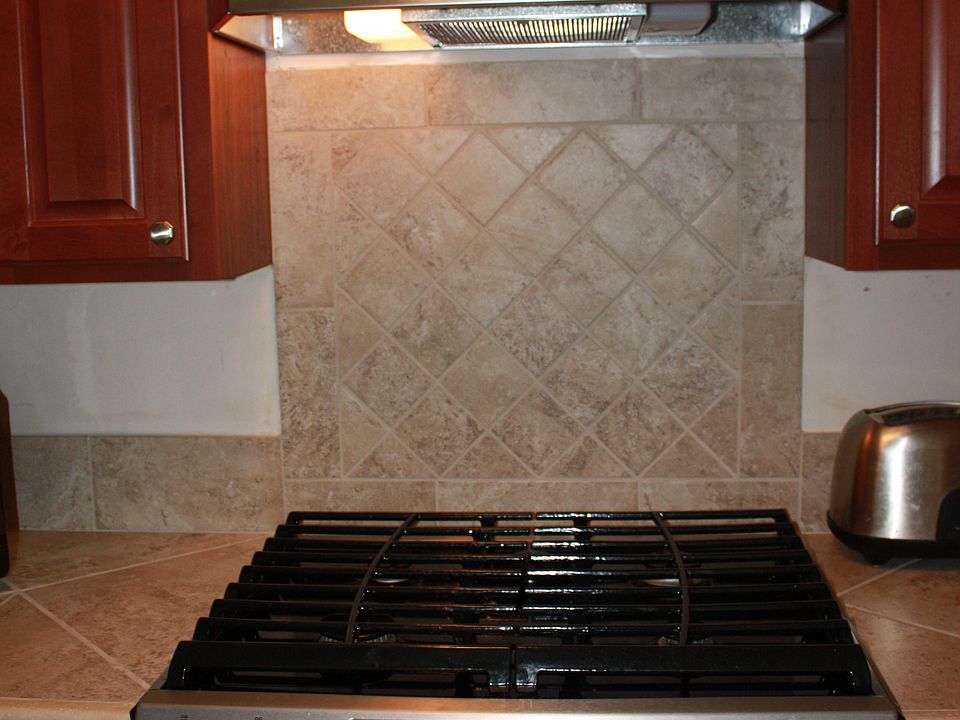 2nd image of 4974 Amboy Rd