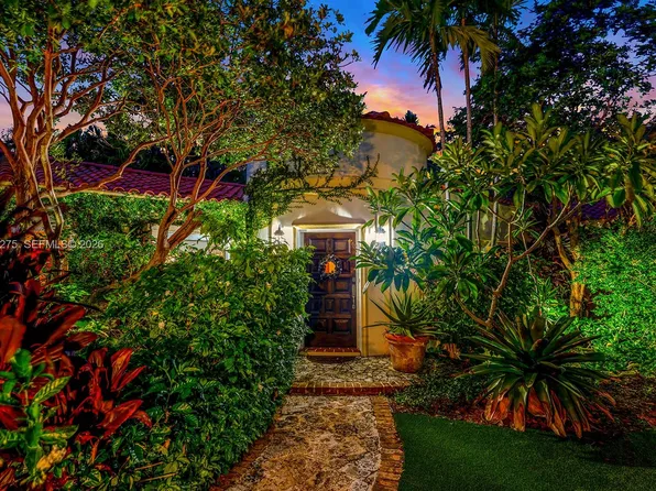 3701 Chase Ave, Miami Beach, FL 33140