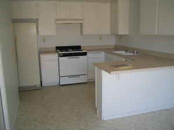 2nd image of 751 Higgins Rd APT 9