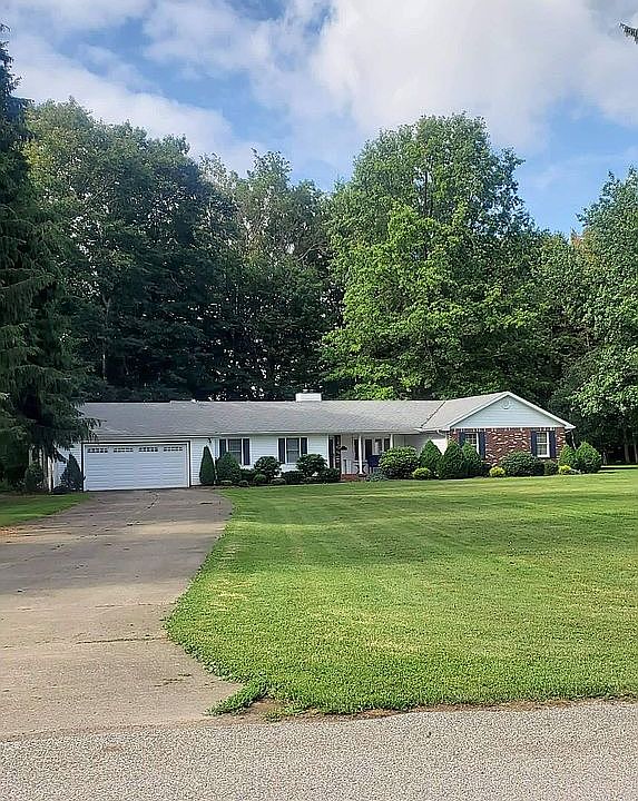 1st image of 10661 S Edgewood Dr
