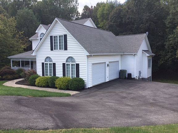 3rd image of 1301 Panorama Cir