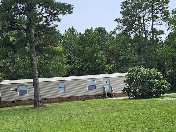 4th image of 610 E Branch Dr