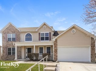 1071 Heatherwood Dr, Greenwood, IN 46143