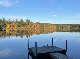 60 Lake Sargent Dr, Leicester, MA 01524