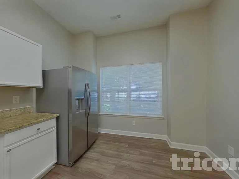 1208 Elise Marie Dr — Photo 4
