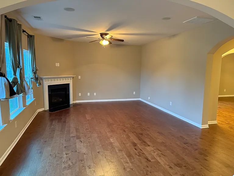3716 Franklin Meadows Dr — Photo 5