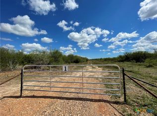 1787 Fm 446, Victoria, TX 77905