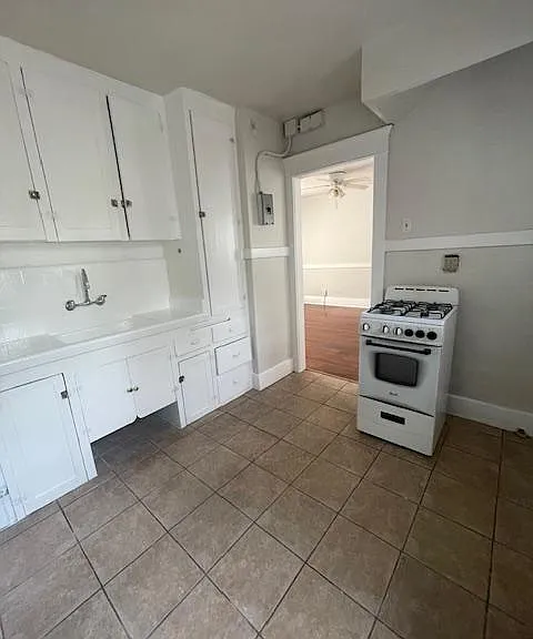1065 E Ocean Blvd #9 — Photo 2