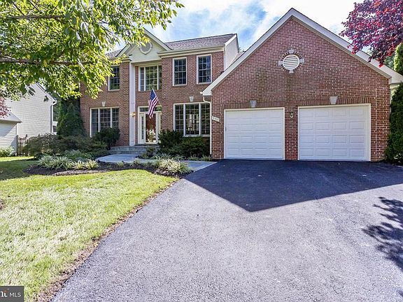 2nd image of 9369 Braymore Cir