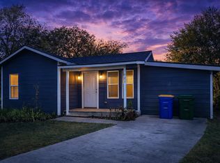 923 Renfro Dr, White Settlement, TX 76108