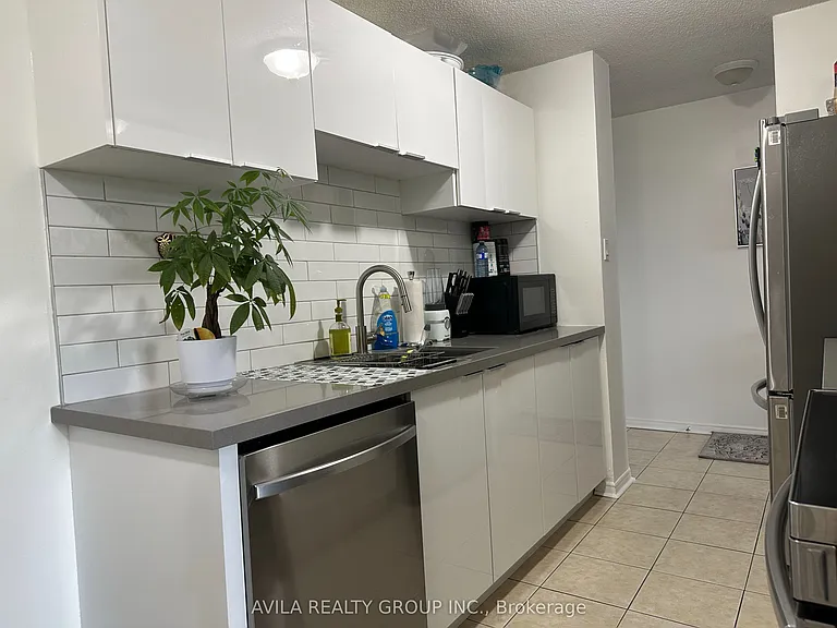 2900 Battleford Rd #210 — Photo 11