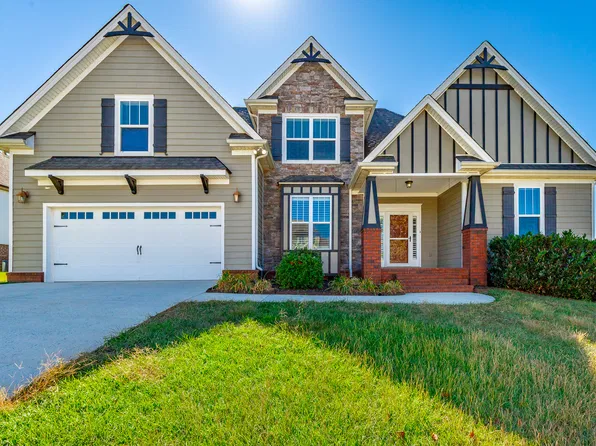 8802 McKenzie Farm Dr, Ooltewah, TN 37363