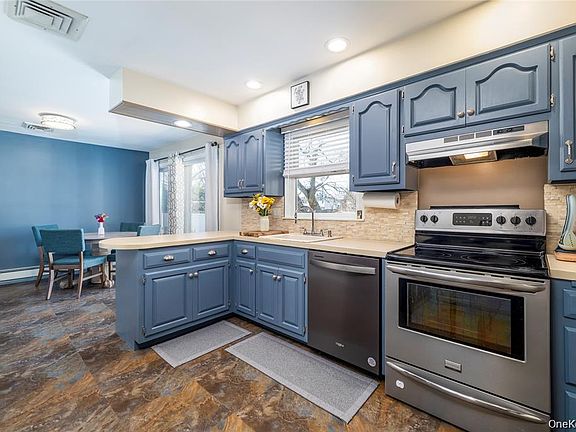 4th image of 272 Baylawn Avenue